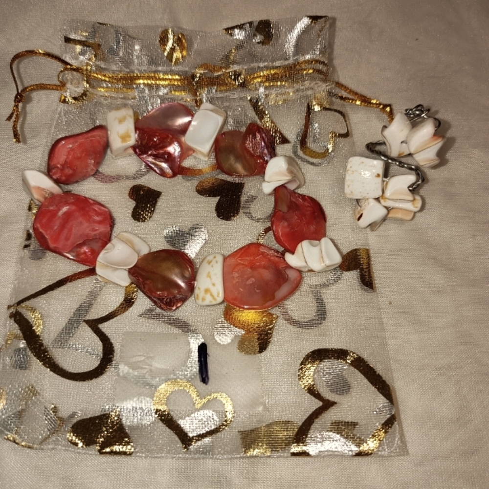Carnelian crystal bracelet/wire ring set with white shells